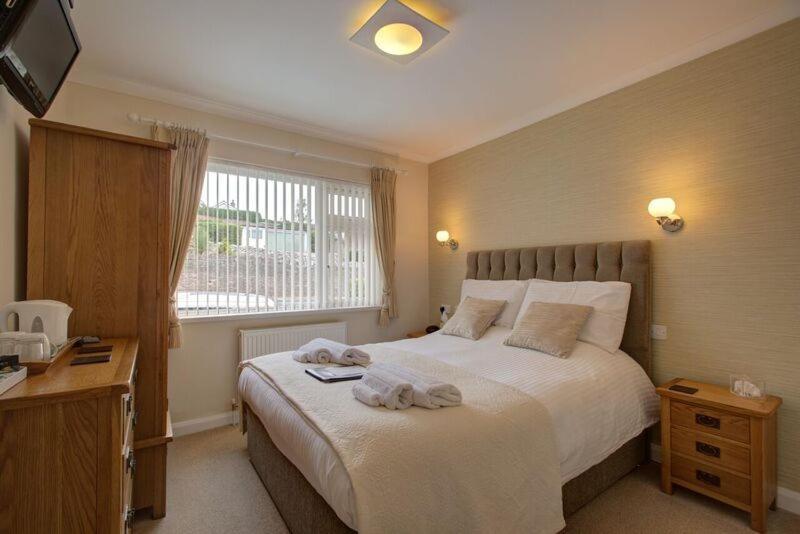 בריקסהאם Fair Winds Guest House מראה חיצוני תמונה